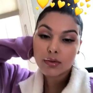 Meet your Posher, Holly